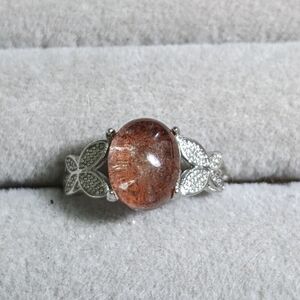 Elegant Silver and Brown Gemstone Ring